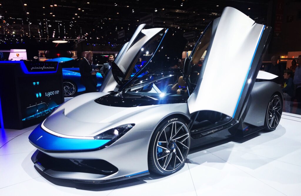 https://electriccarfinder.com/fastest-electric-cars-in-the-world/
